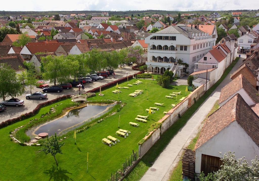 Das-Schmidt Privathotel Mörbisch am See Zewnętrze zdjęcie